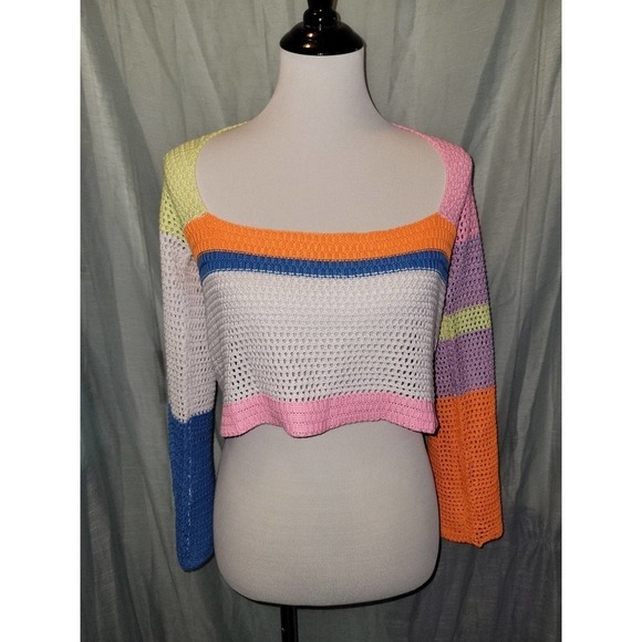 Sweaters - NWOT Crochet knit Sweater large